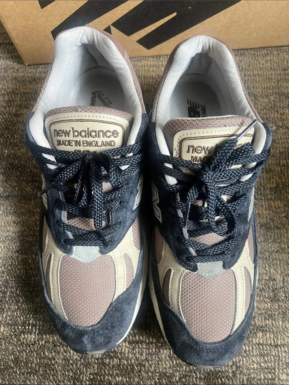 New Balance Men’s 991v2 midnight and brown Made in UK Sneakers